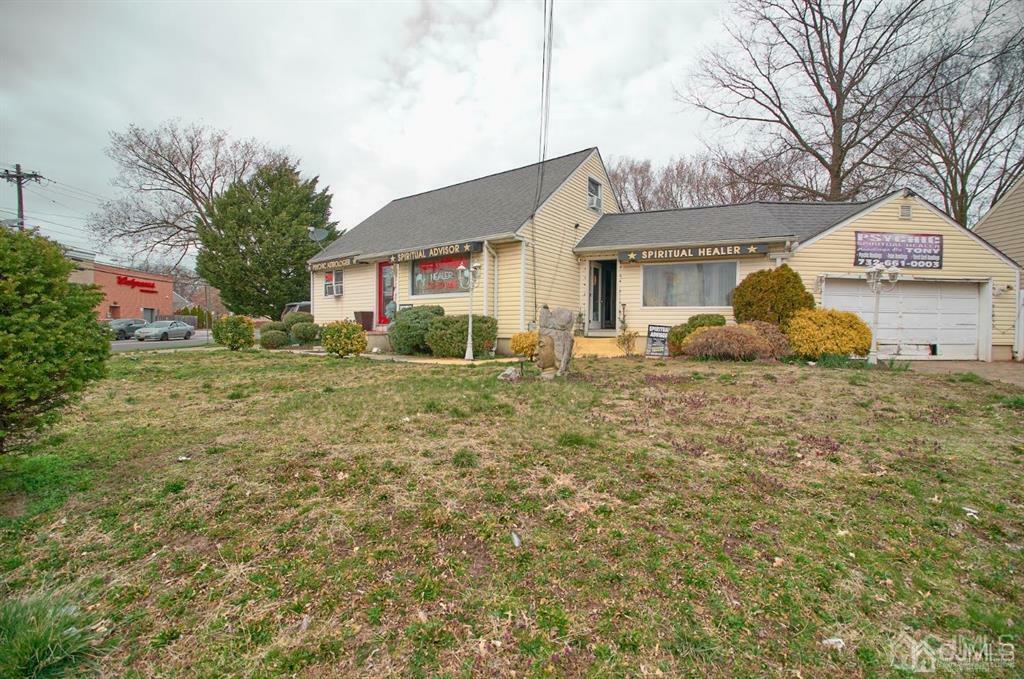 Property Photo:  1610 Oak Tree Road  NJ 08830 