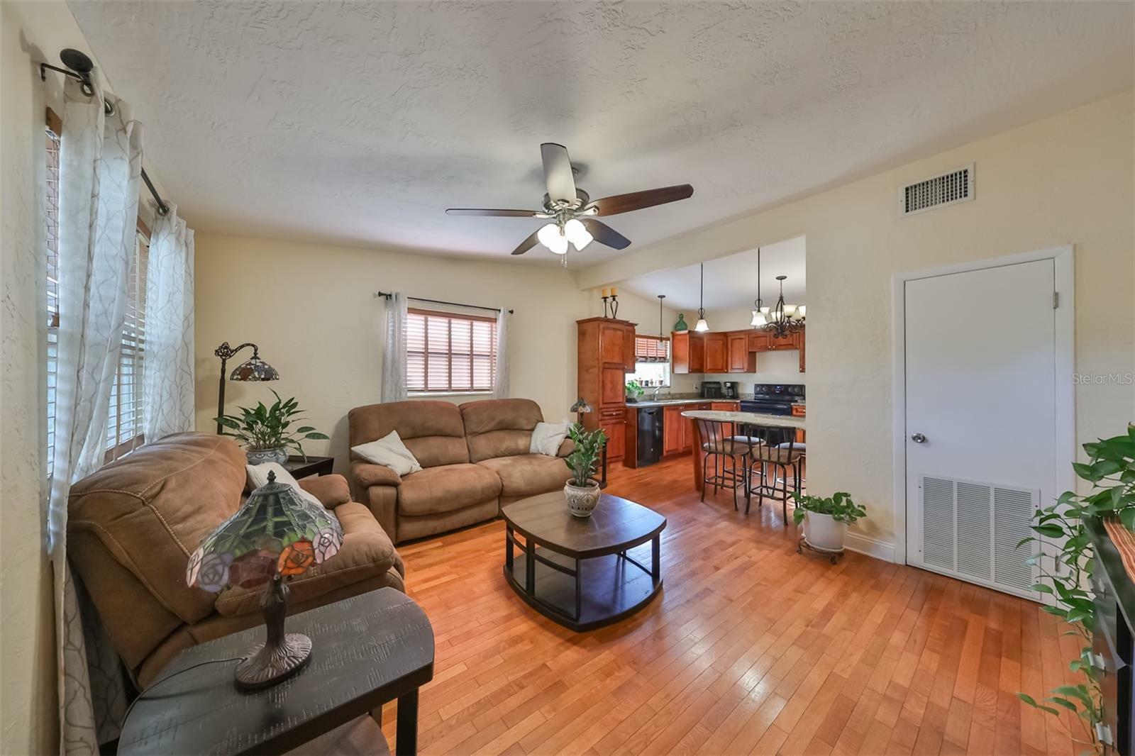 Property Photo:  730 50th Avenue N  FL 33703 