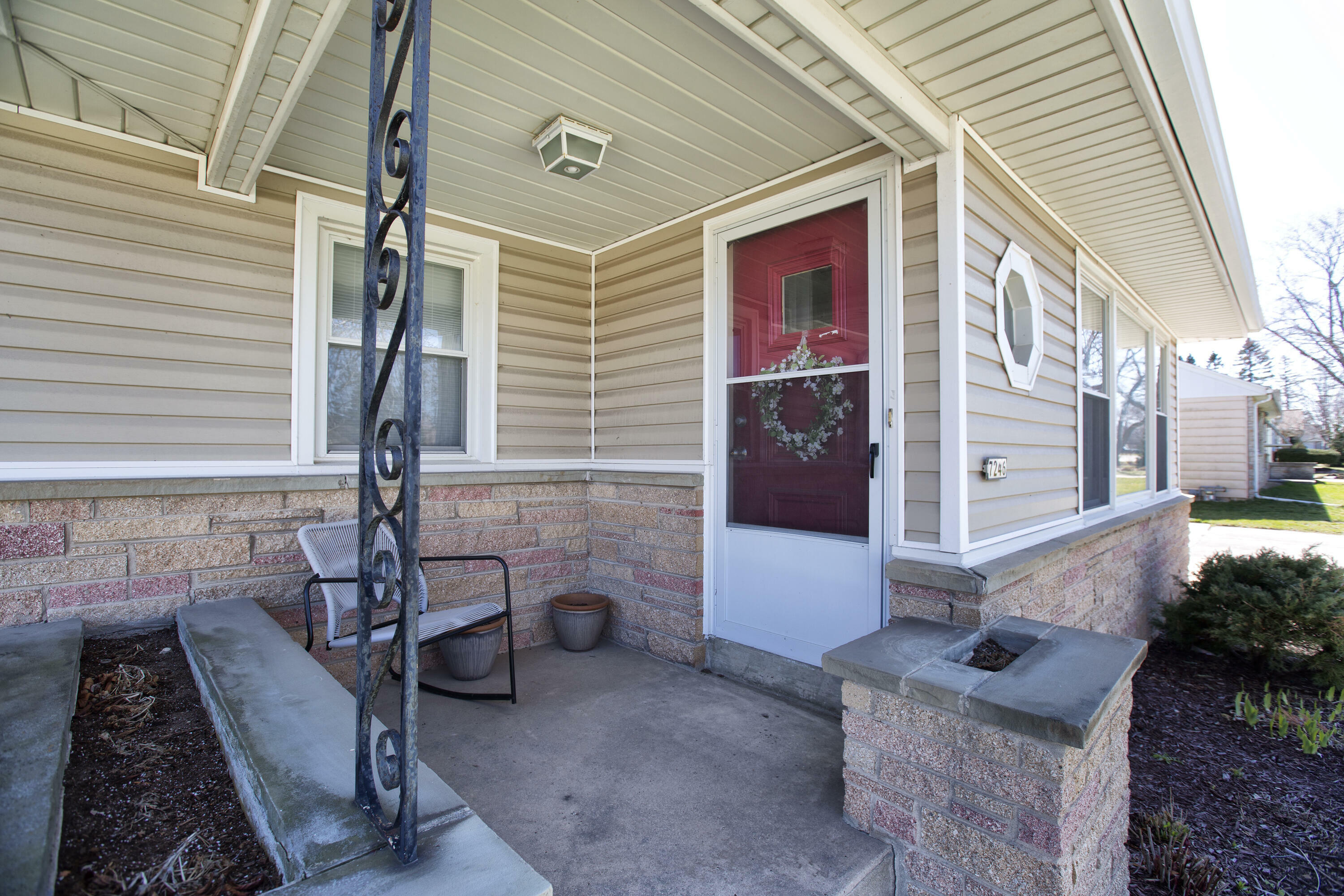 Property Photo:  7246 N Iroquois Ave  WI 53217 
