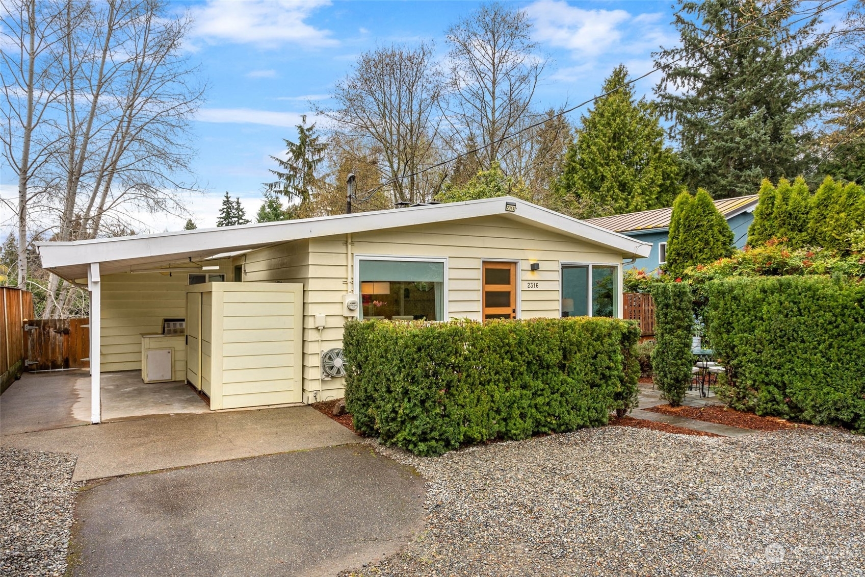 Property Photo: 2316 NE 88th Street WA 98115
