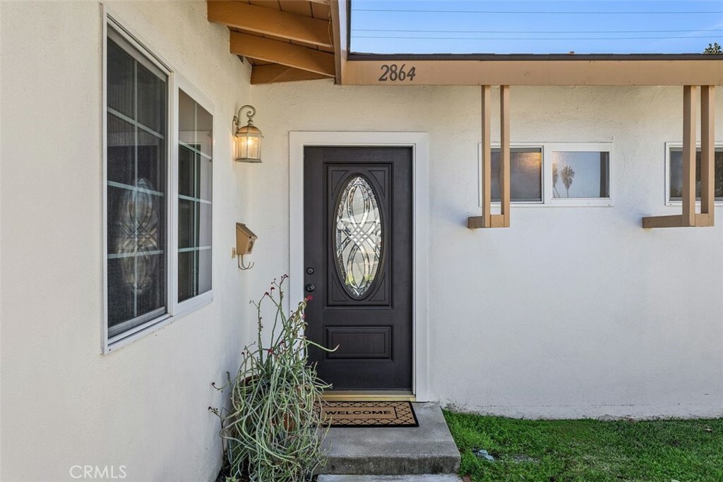 Property Photo:  2864 W Westhaven Drive  CA 92804 