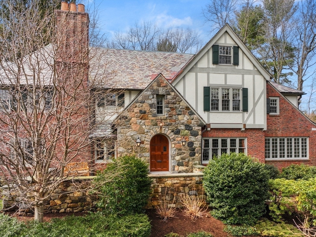 Property Photo: 91 Hundreds Road MA 02481
