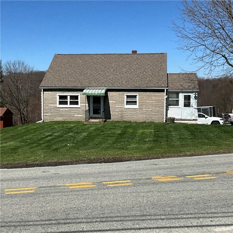 Property Photo: 1511 Ridge Rd PA 15644