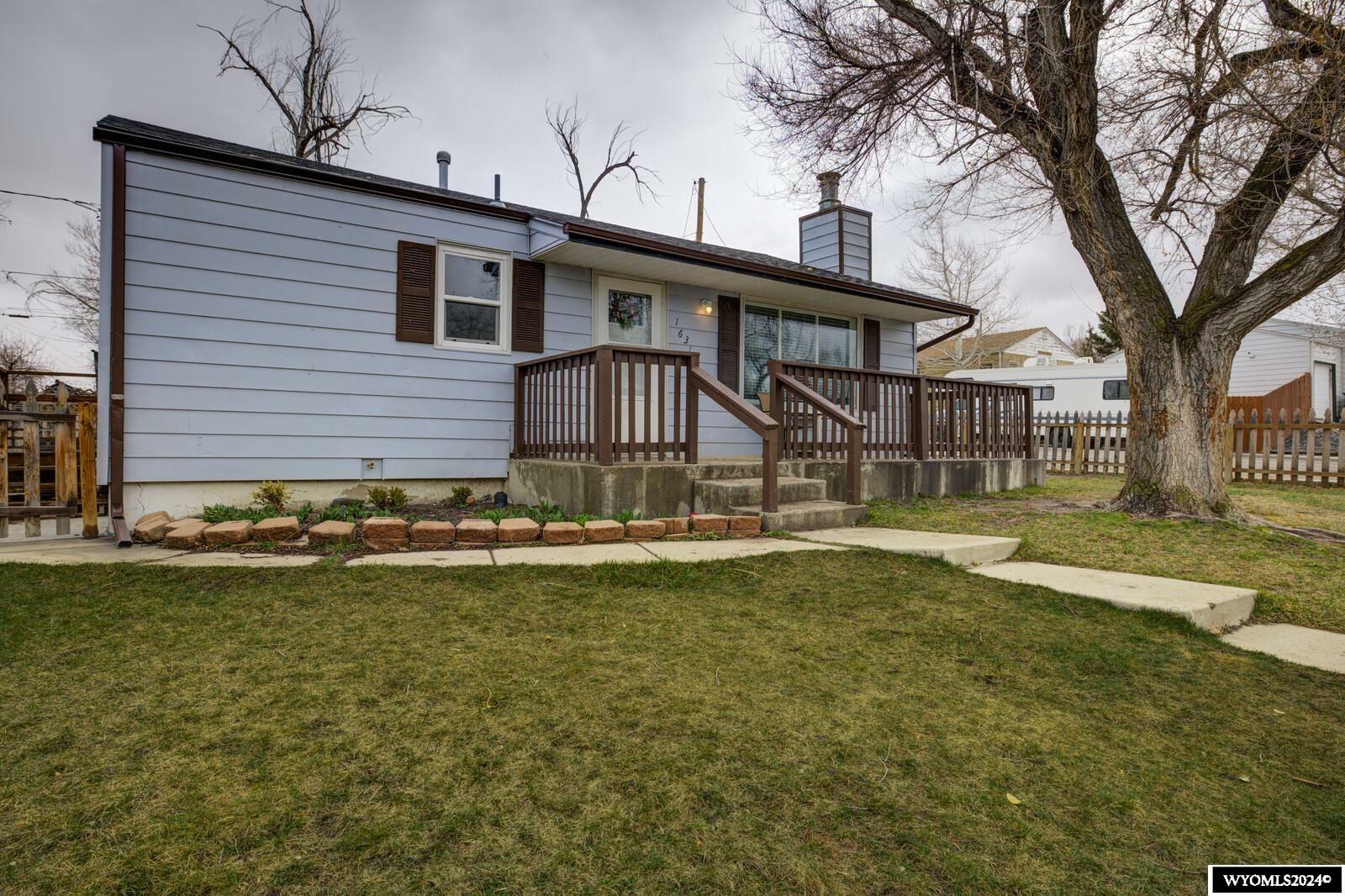 Property Photo:  1631 S Conwell  WY 82601 
