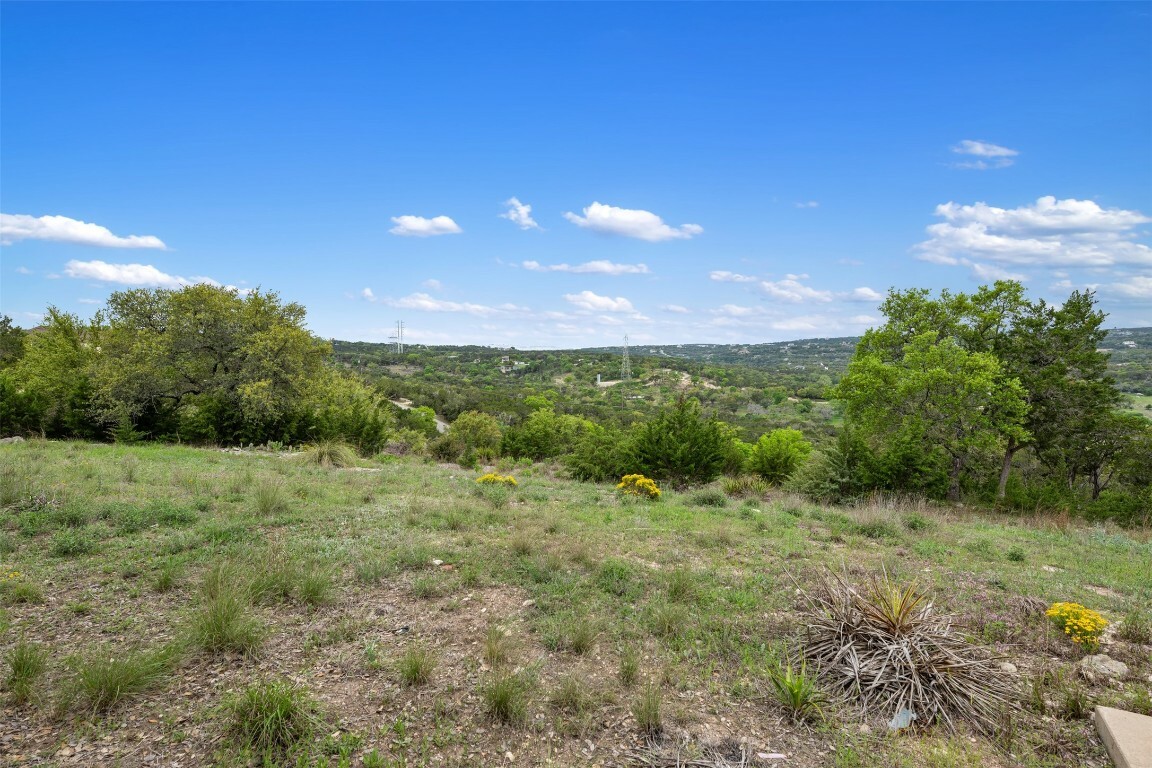 Property Photo:  2804 Lakehurst Road  TX 78669 