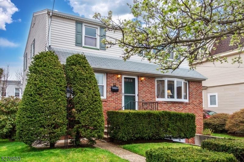 Property Photo: 18 Melrose Ave NJ 07031
