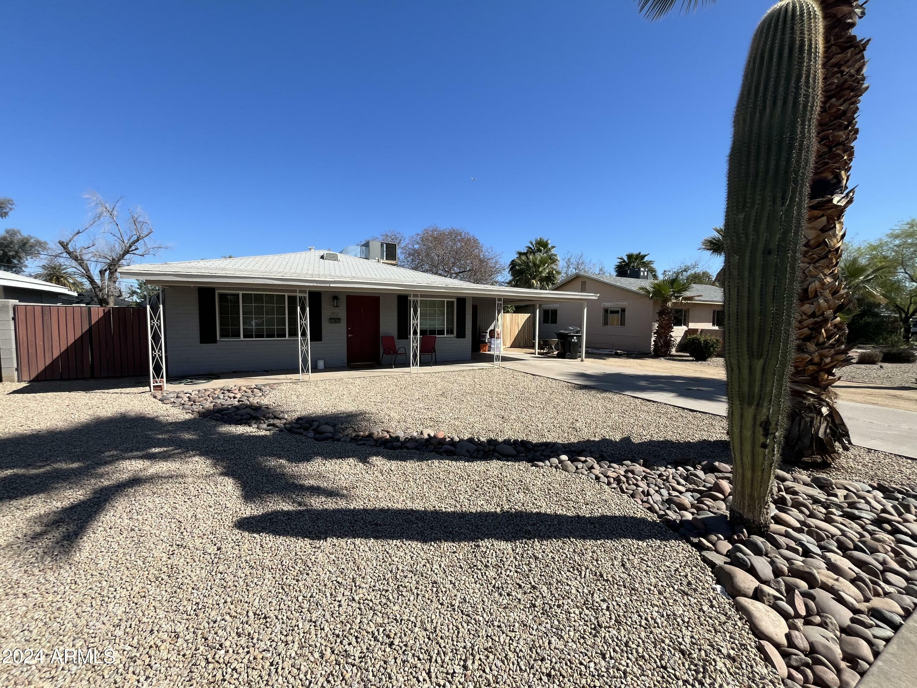 Property Photo:  1404 E Hall Street  AZ 85281 