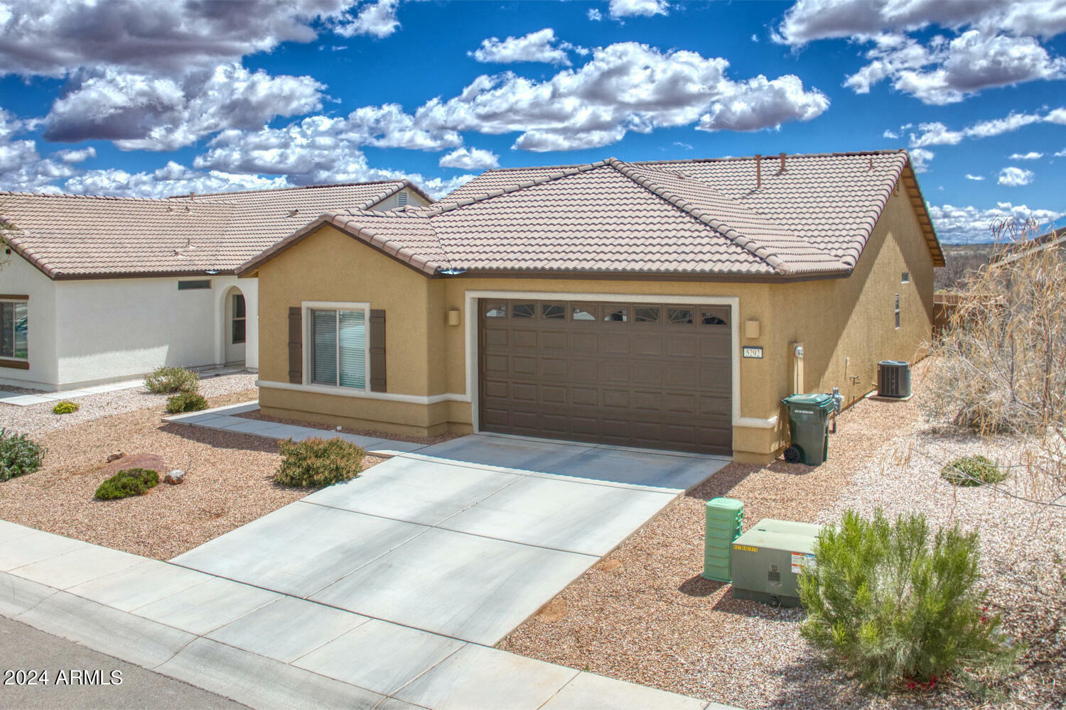 Property Photo:  5292 Encanto Drive  AZ 85635 