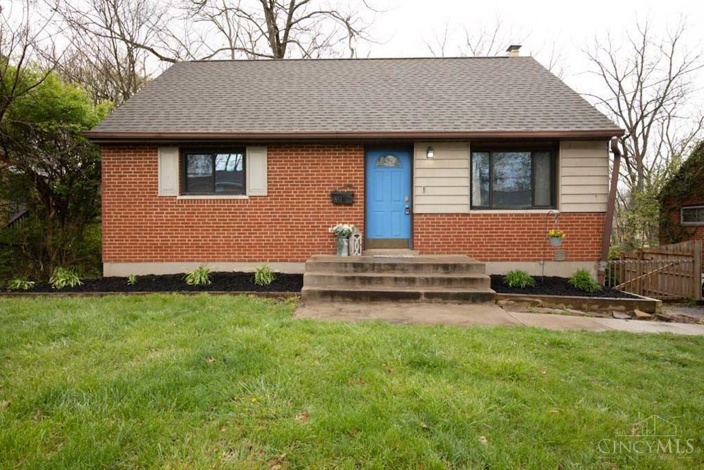 Property Photo: 851 Ivyhill Drive OH 45238
