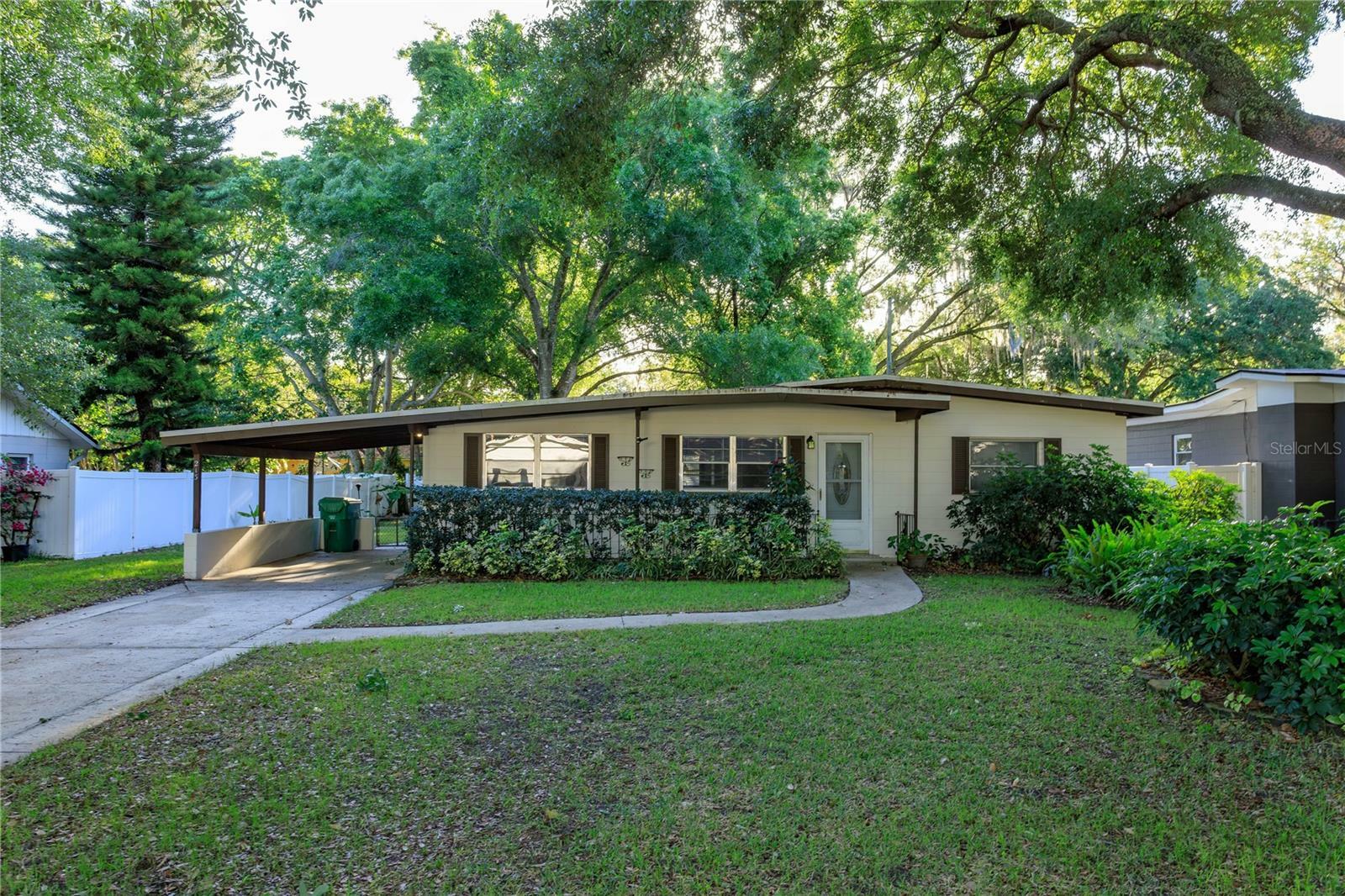 Property Photo:  213 James Drive  FL 34787 