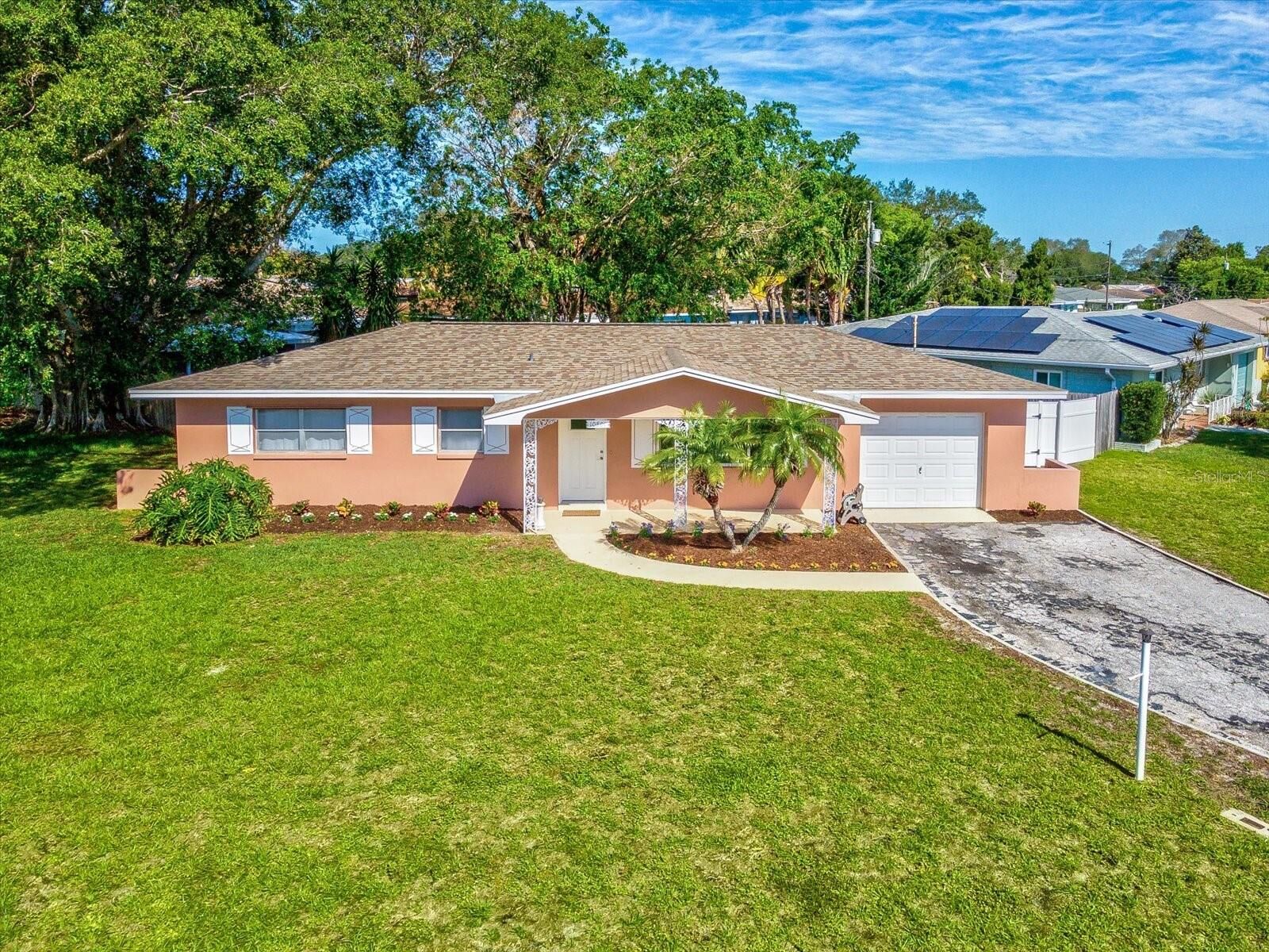 Property Photo: 10801 88th Avenue FL 33772