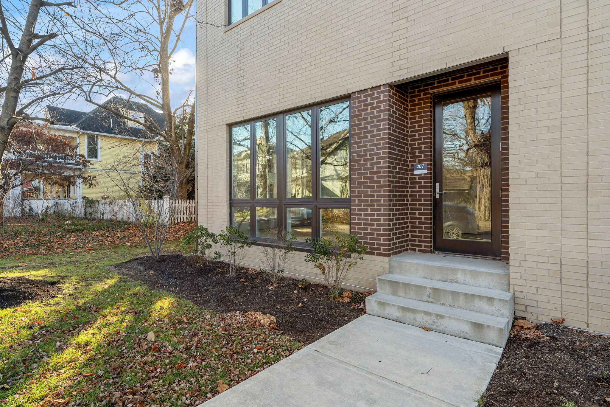 Property Photo: 319 E 16th Street 207 IN 46202