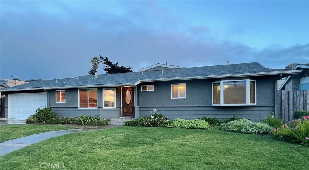 Property Photo:  168 Kodiak Street  CA 93442 