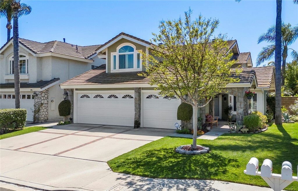 Property Photo:  17370 Majestic Cypress Way  CA 92886 