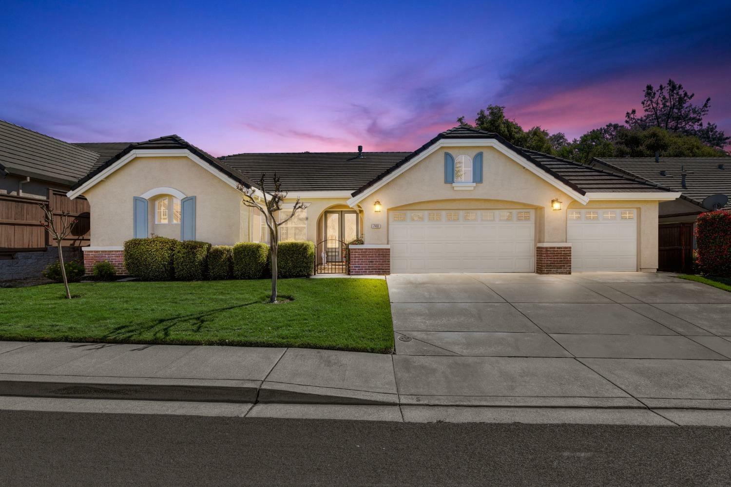 Property Photo:  748 Grandview Drive  CA 95603 