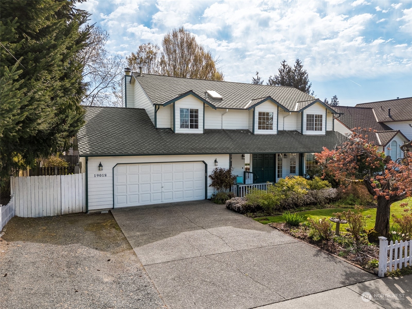 Property Photo:  19018 102nd Avenue SE  WA 98055 