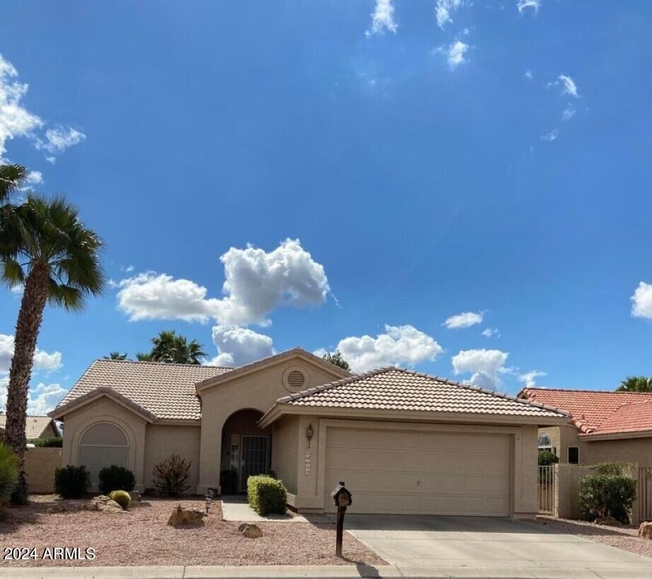 Property Photo: 10613 E Halley Drive AZ 85248