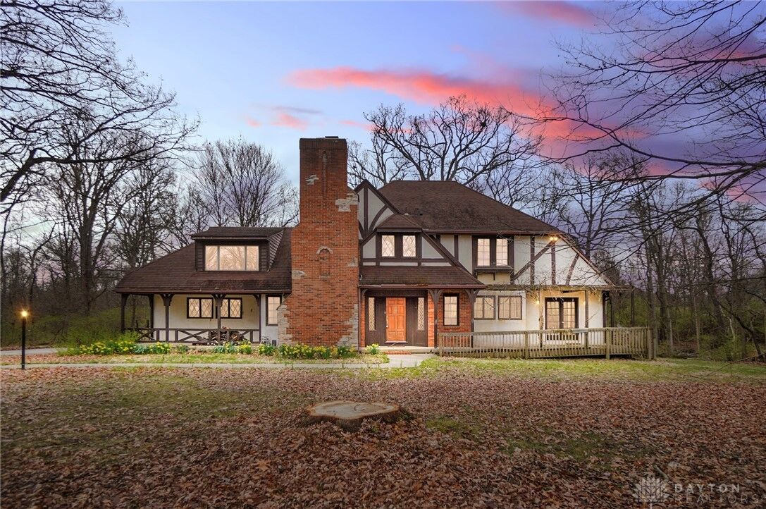 Property Photo: 362 Darst Road OH 45440
