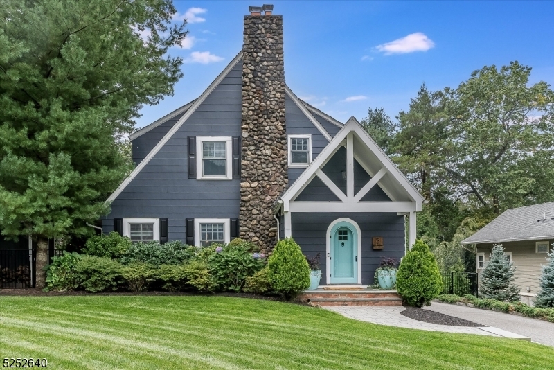 Property Photo: 5 Randolph Pl NJ 07044