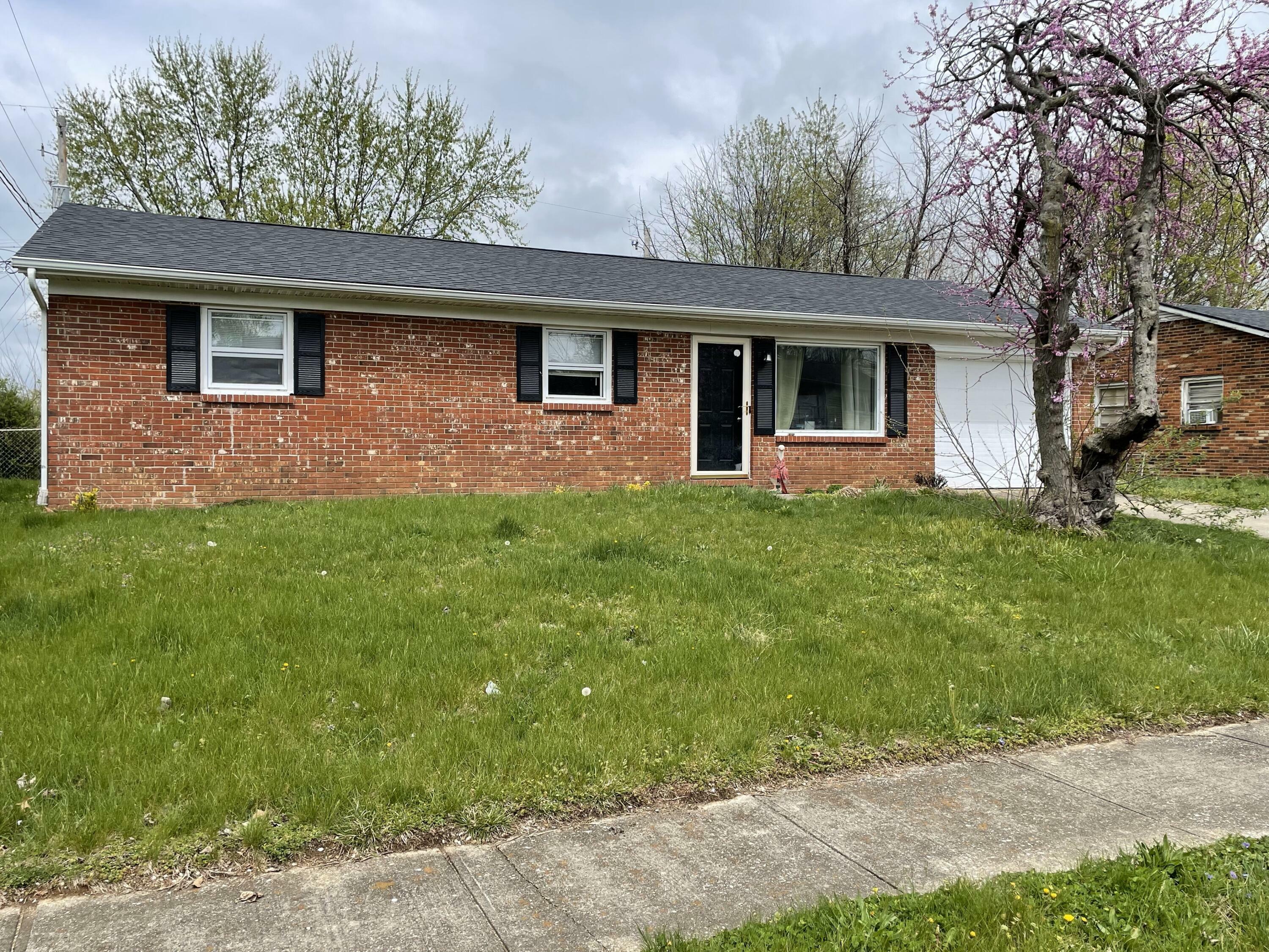 Property Photo:  111 Queensway Drive  KY 40383 