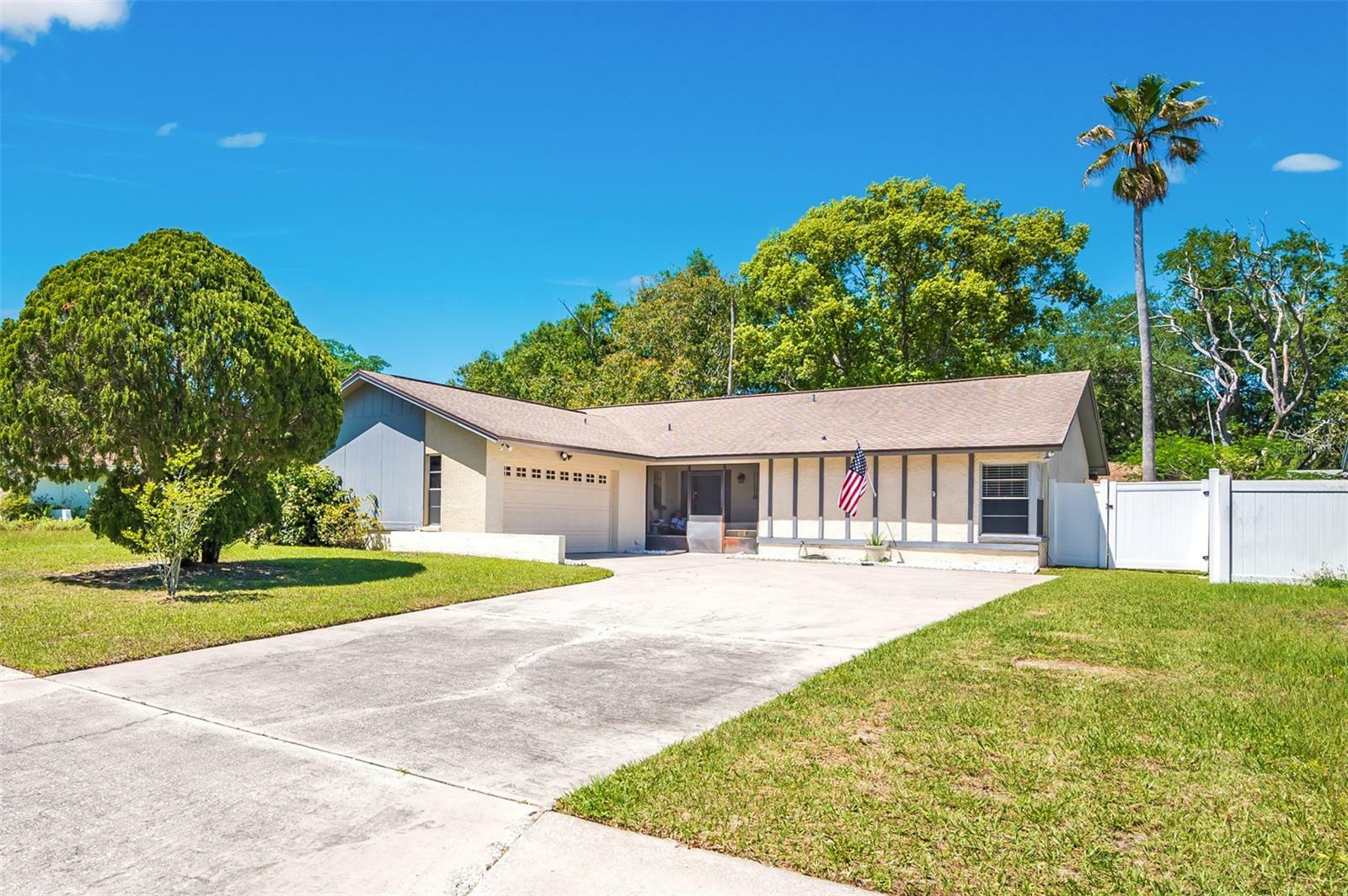 Property Photo:  8528 Renald Boulevard  FL 33637 