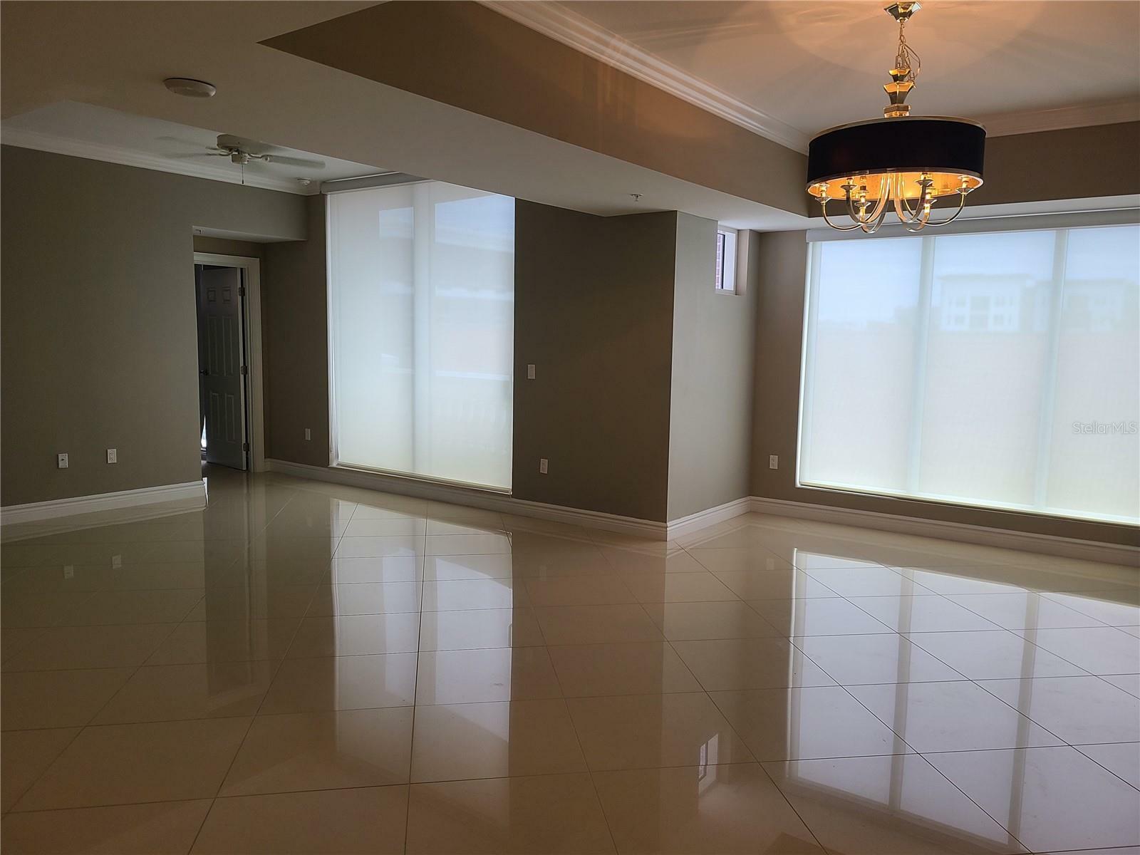 Property Photo: 1800 W University Ave 530 FL 32603
