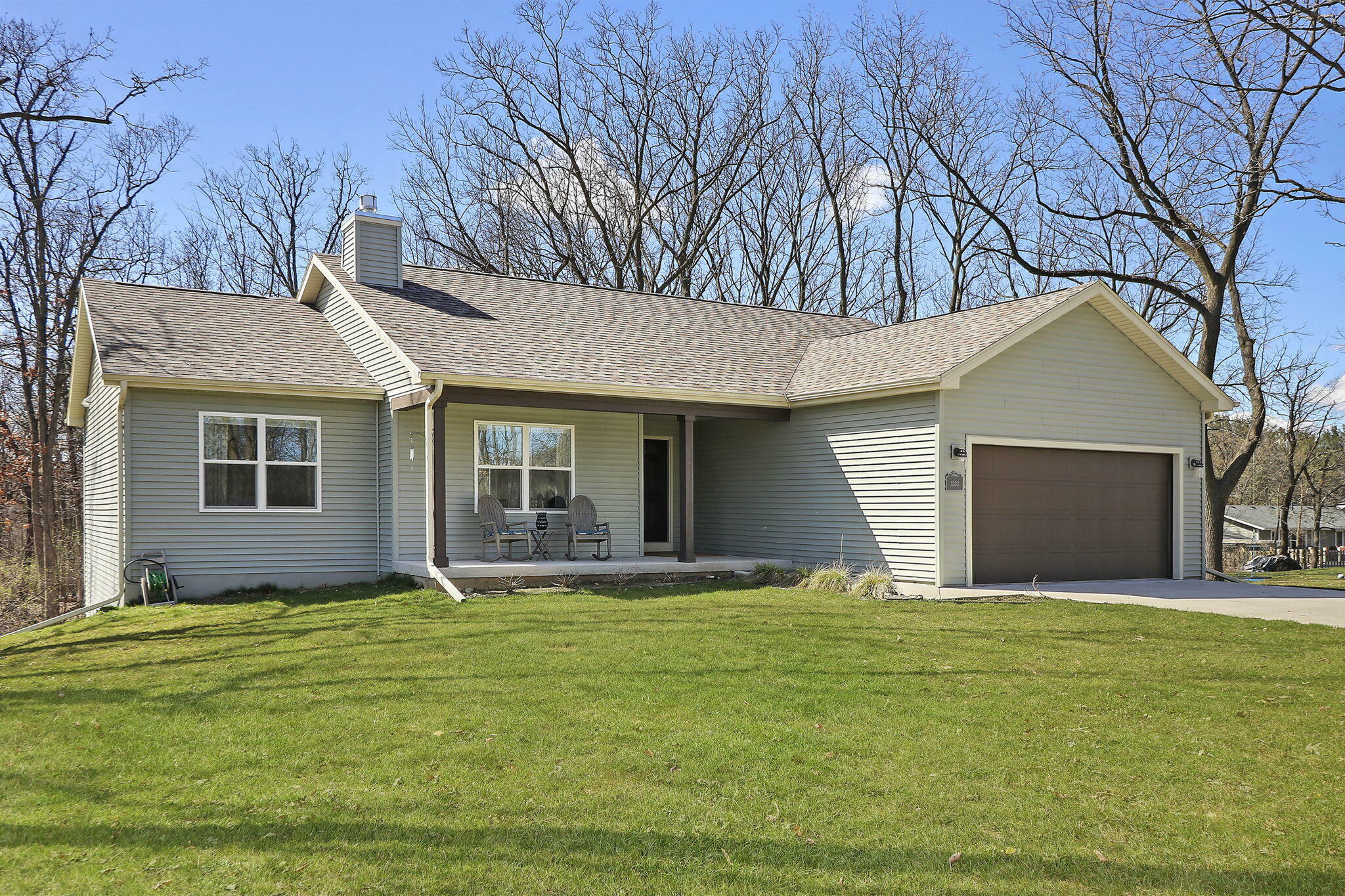 Property Photo: 3333 N Narcissus Rd WI 53147