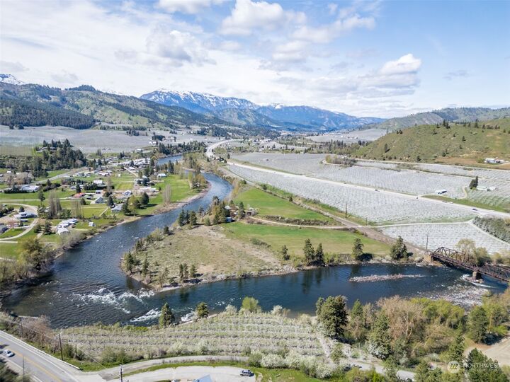 7448 Stine Hill Road  Cashmere WA 98815 photo