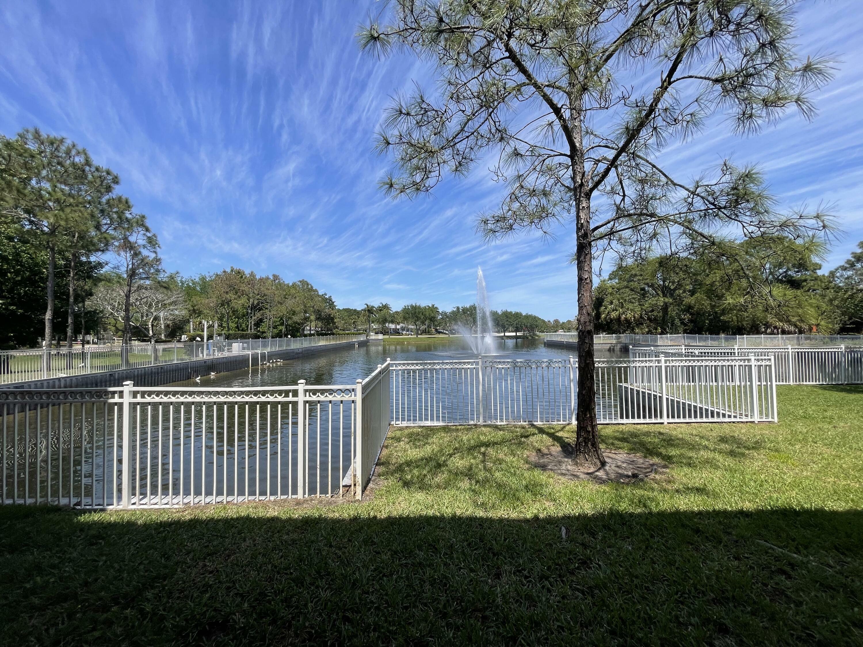 Property Photo:  55 SE Palermo Court 102  FL 34994 