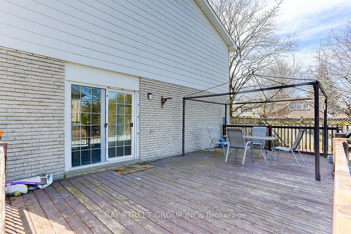 Property Photo:  80 Emmeloord Cres  ON L3R 1P8 