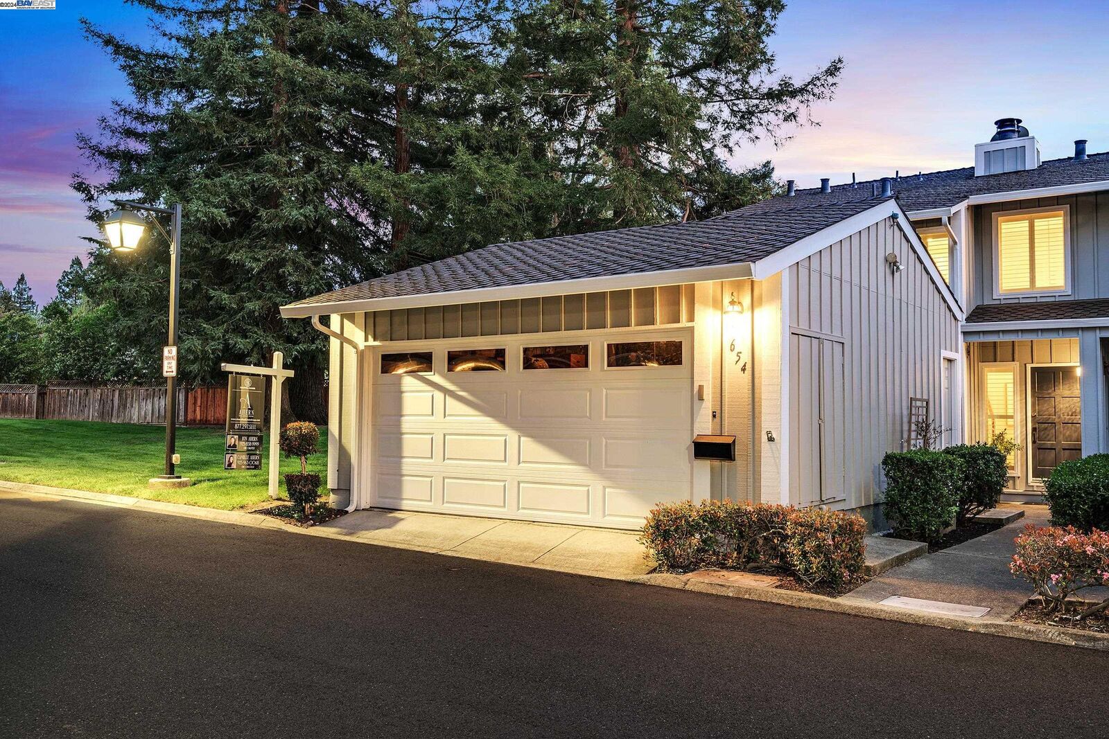 Property Photo:  654 Morninghome Rd  CA 94526 