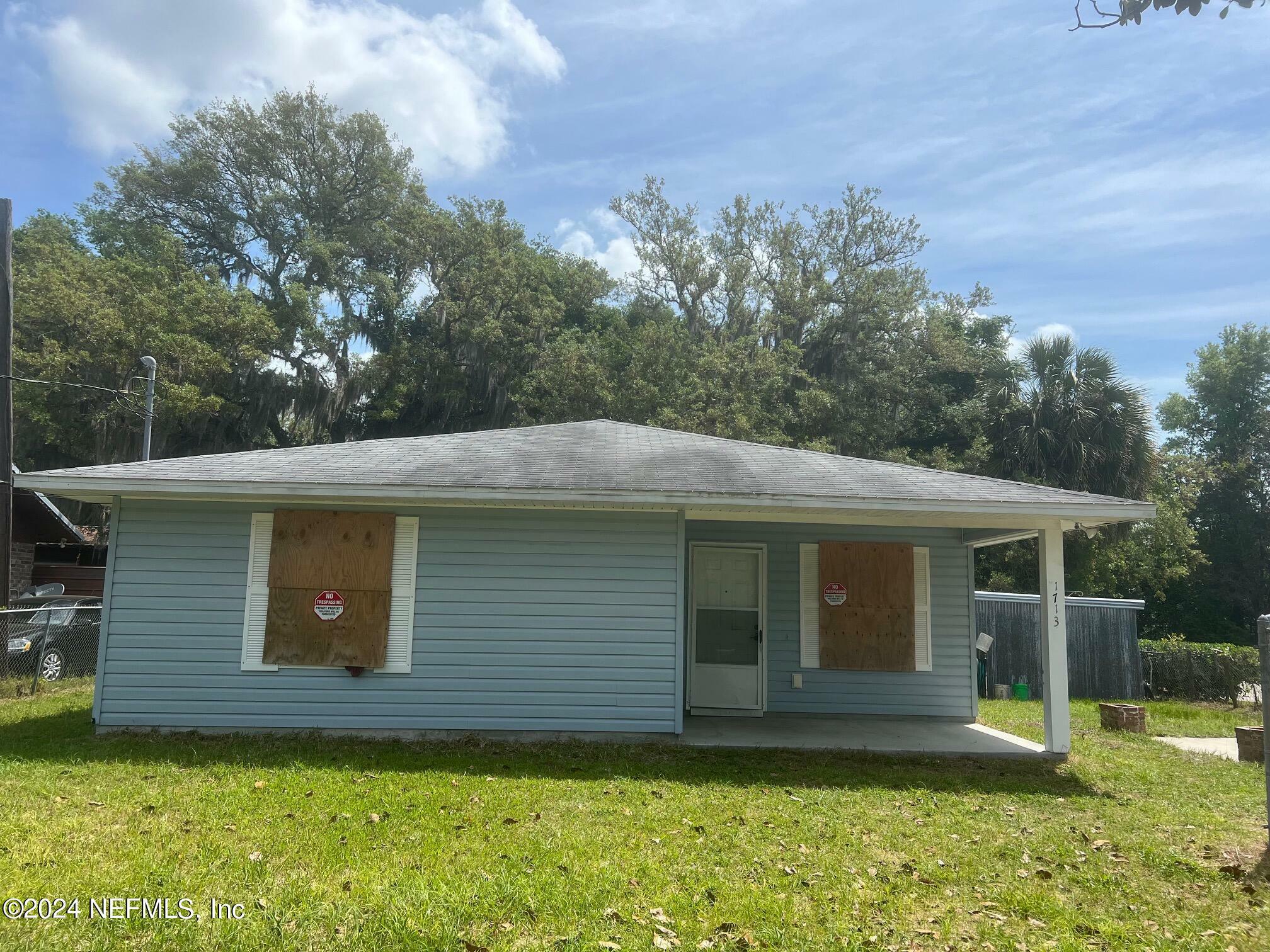 Property Photo:  1713 Westover Drive  FL 32177 