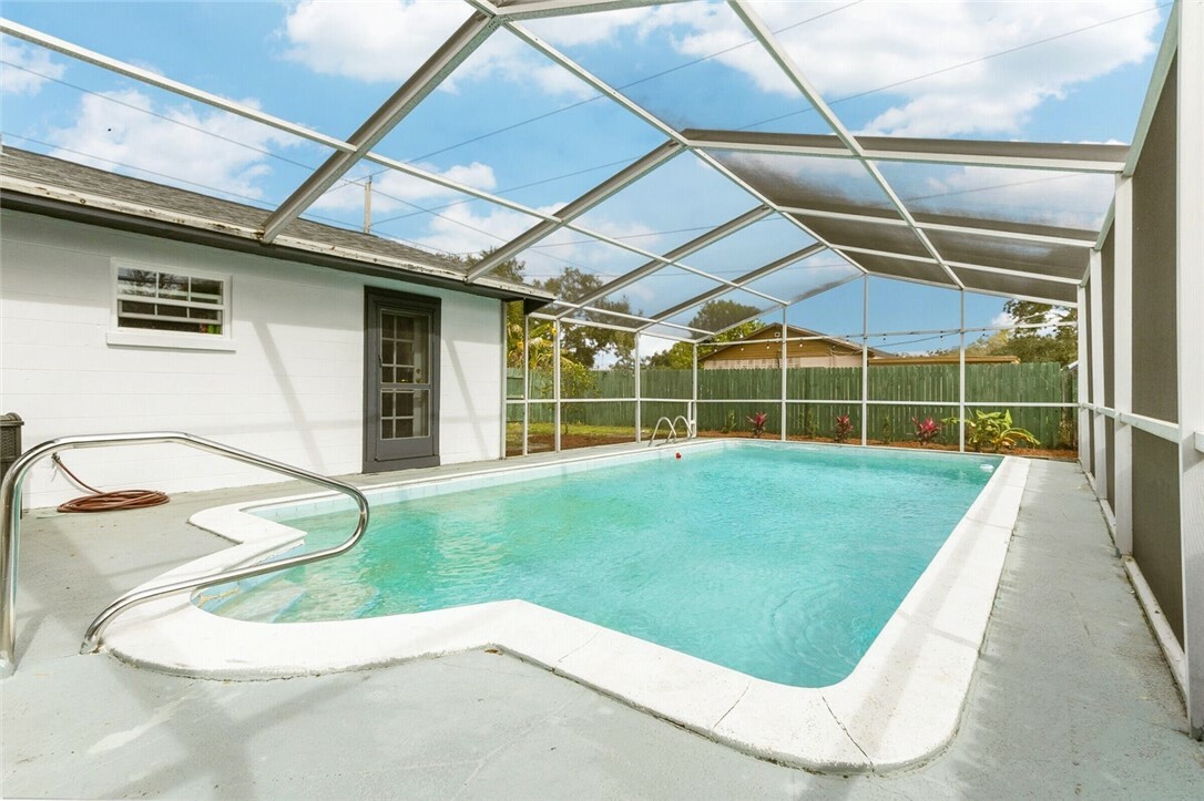 Property Photo:  1113 Westview Drive  FL 32922 