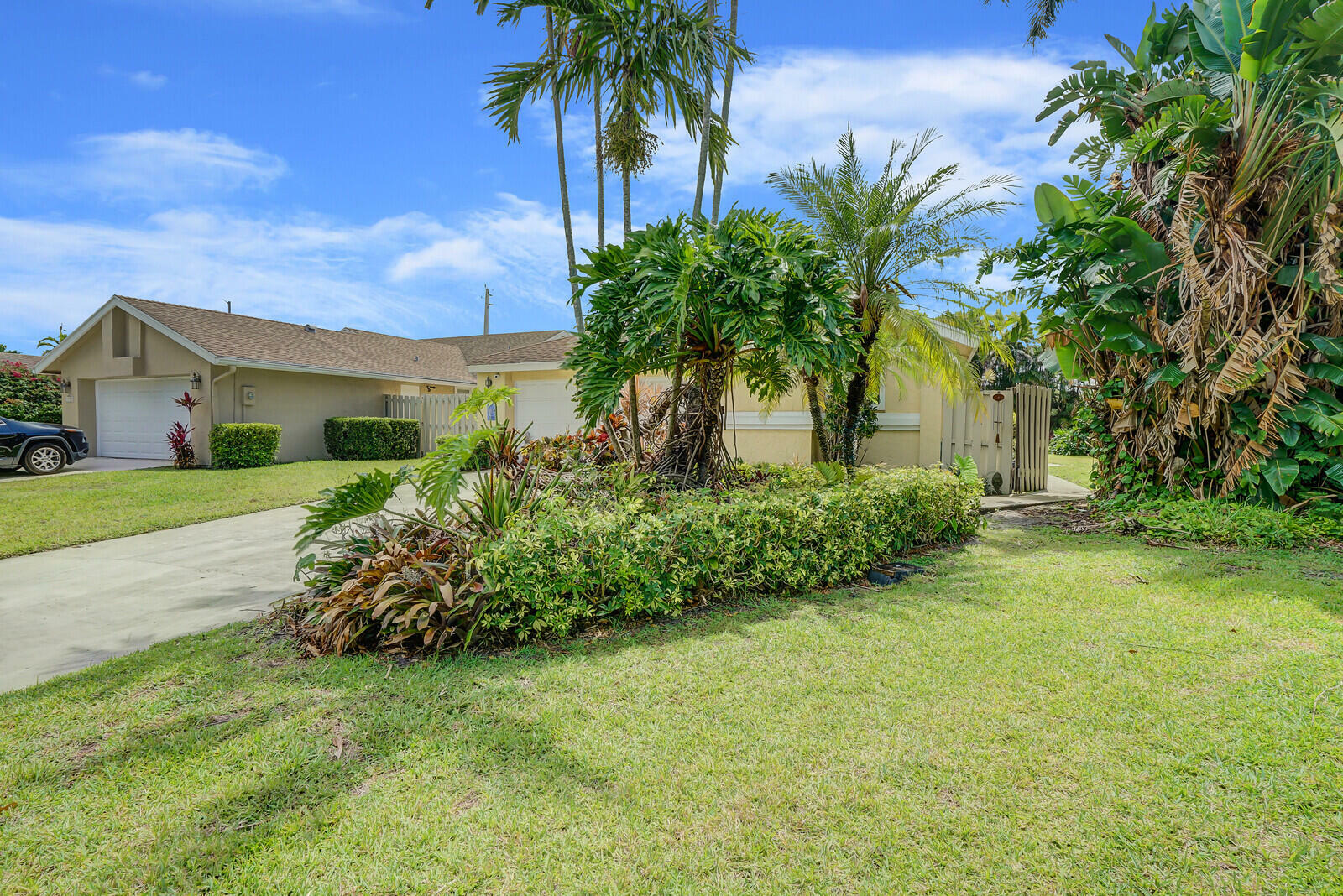 Property Photo:  1005 NW 18th Avenue  FL 33445 