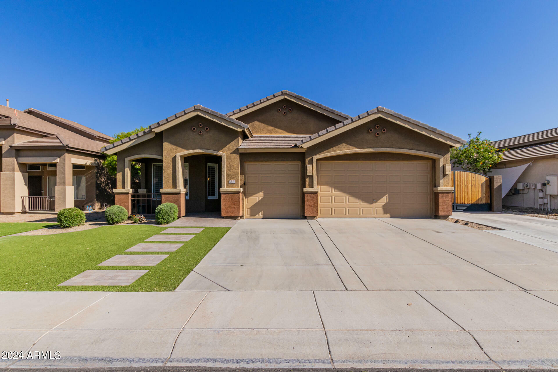 Property Photo:  7816 W Donald Drive  AZ 85383 