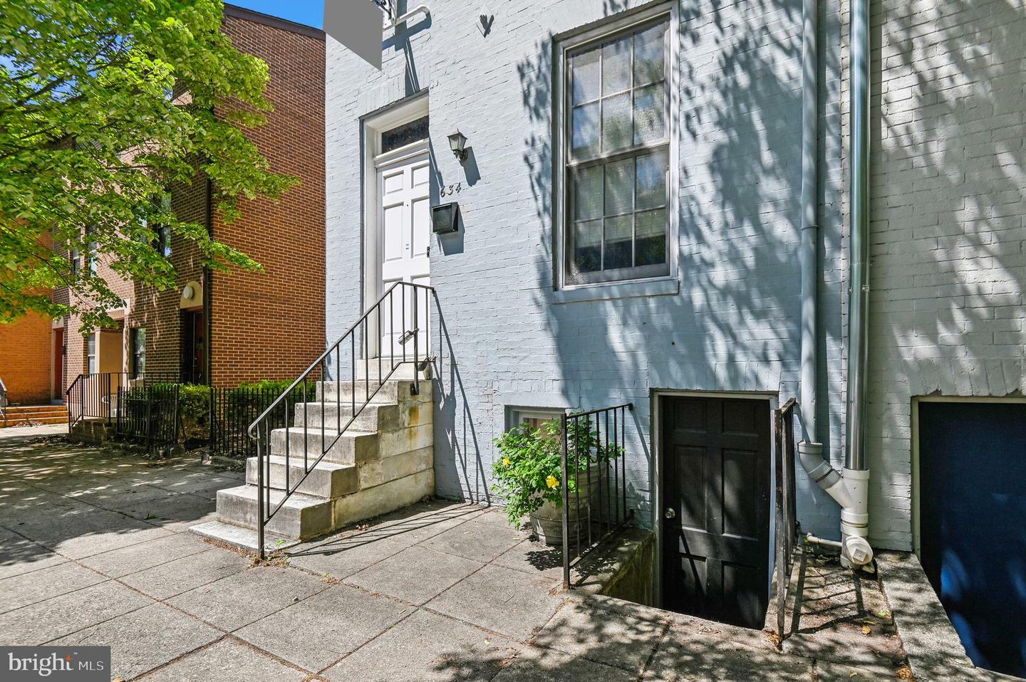 Property Photo:  634 S Paca Street  MD 21230 