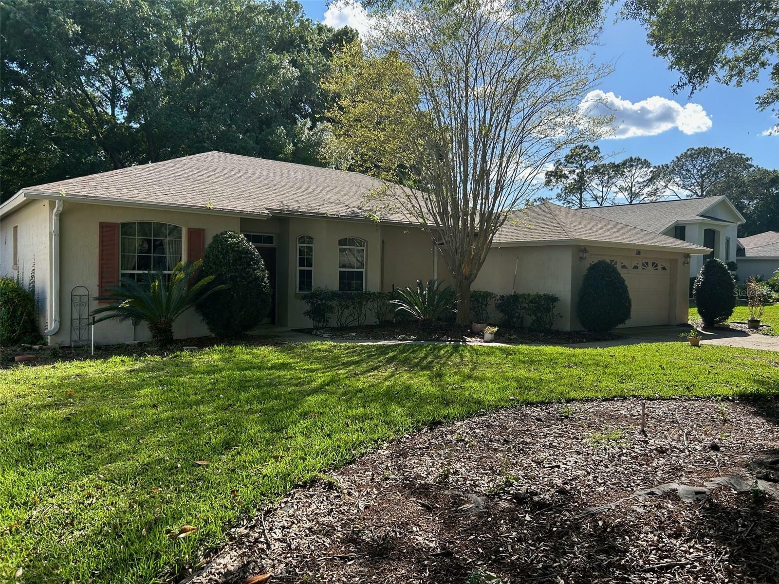 Property Photo:  5527 Grove Manor  FL 32159 