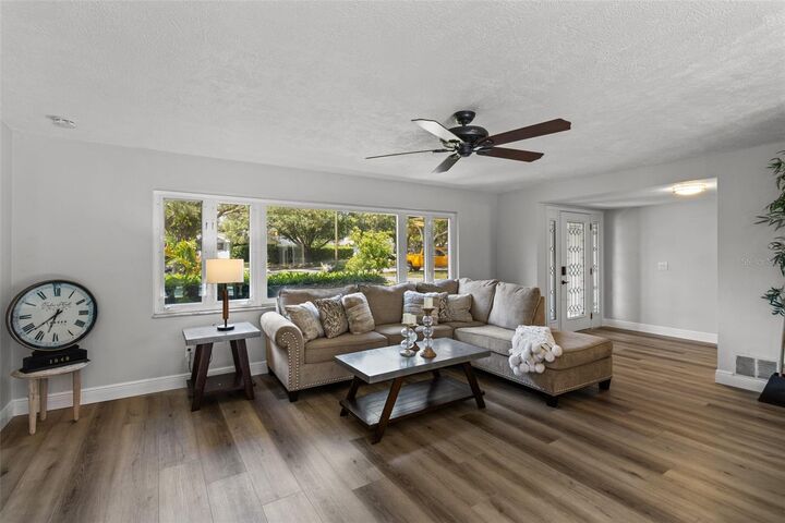 Property Photo:  2277 Glenmoor Road S  FL 33764 