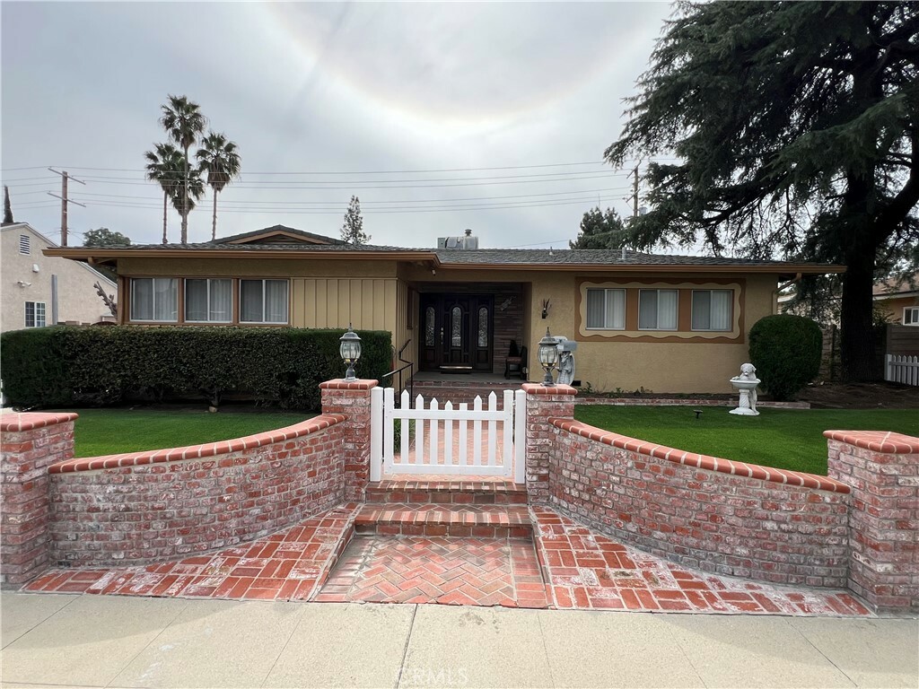 Property Photo:  16842 Los Alimos Street  CA 91344 