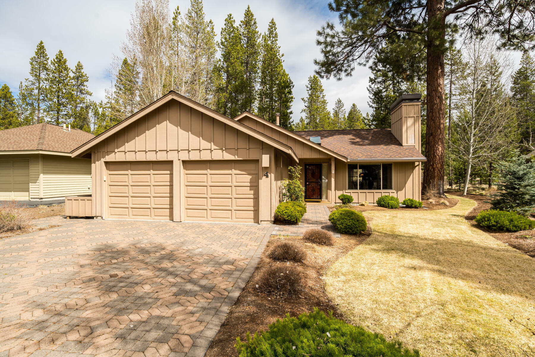 57822 Mt Adams Lane  Sunriver OR 97707 photo