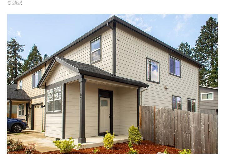 Property Photo:  11091 SE Mitchell St  OR 97266 