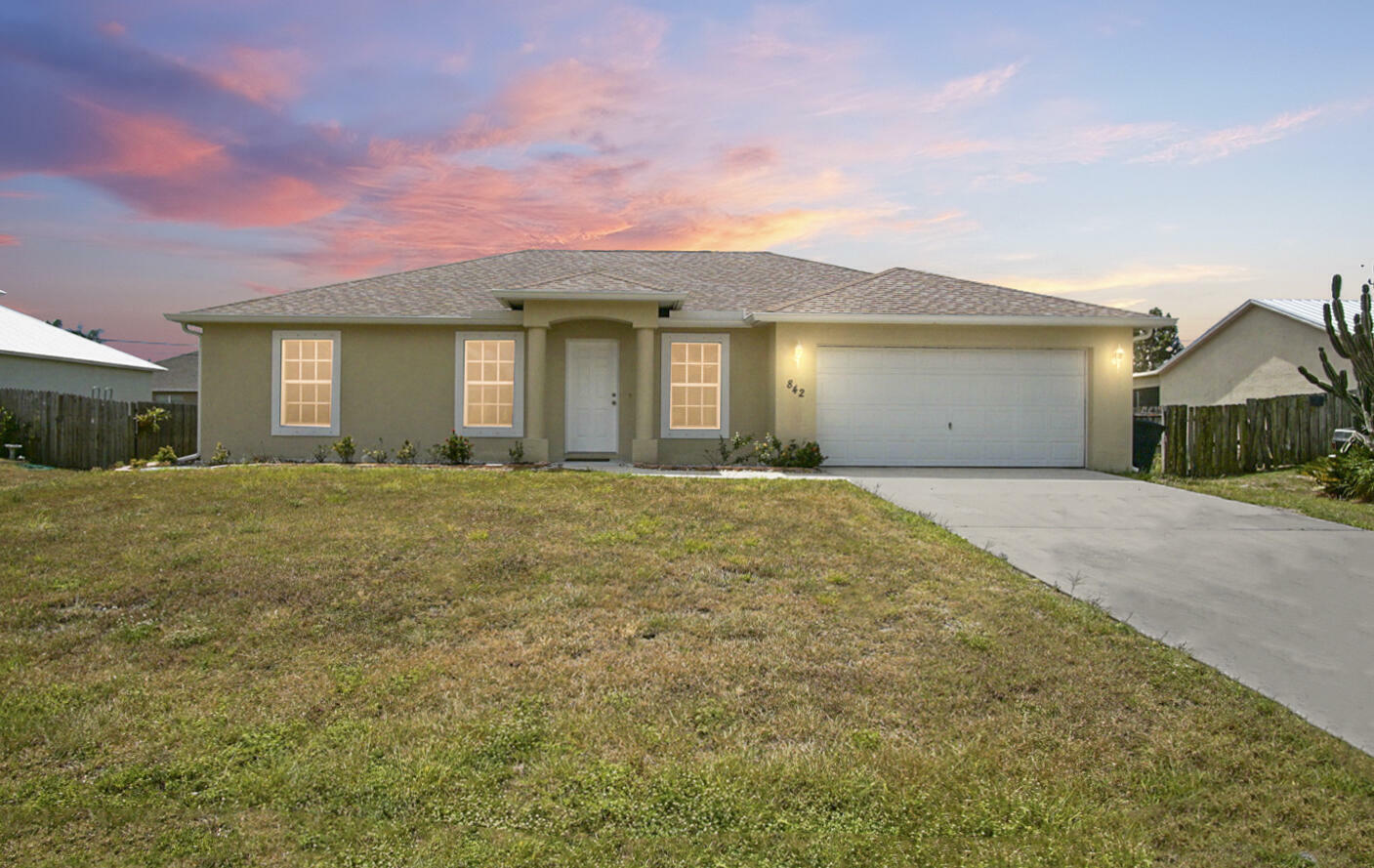 Property Photo:  842 SW Haas Avenue  FL 34953 