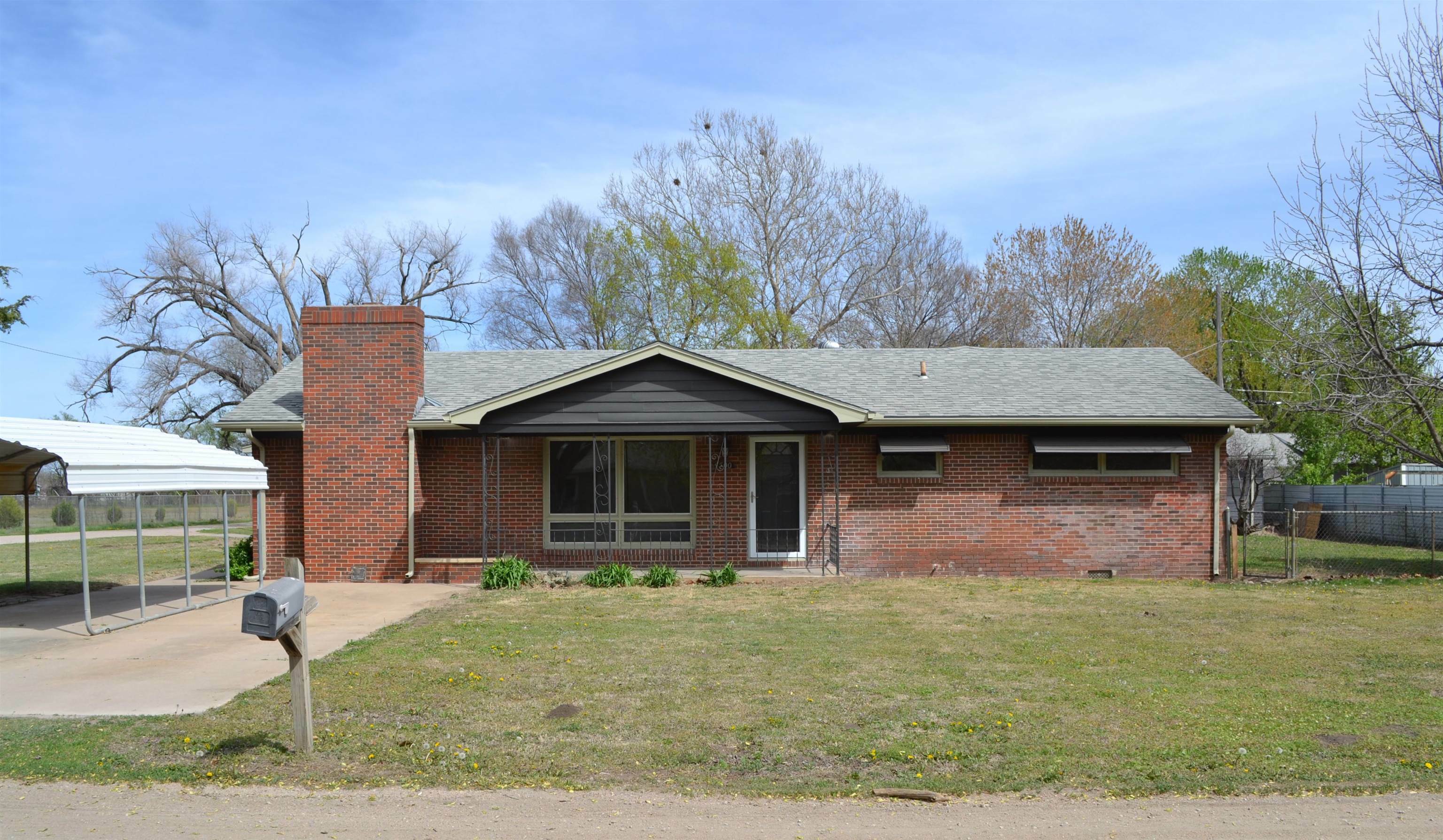 Property Photo:  4500 S Laura St  KS 67216 