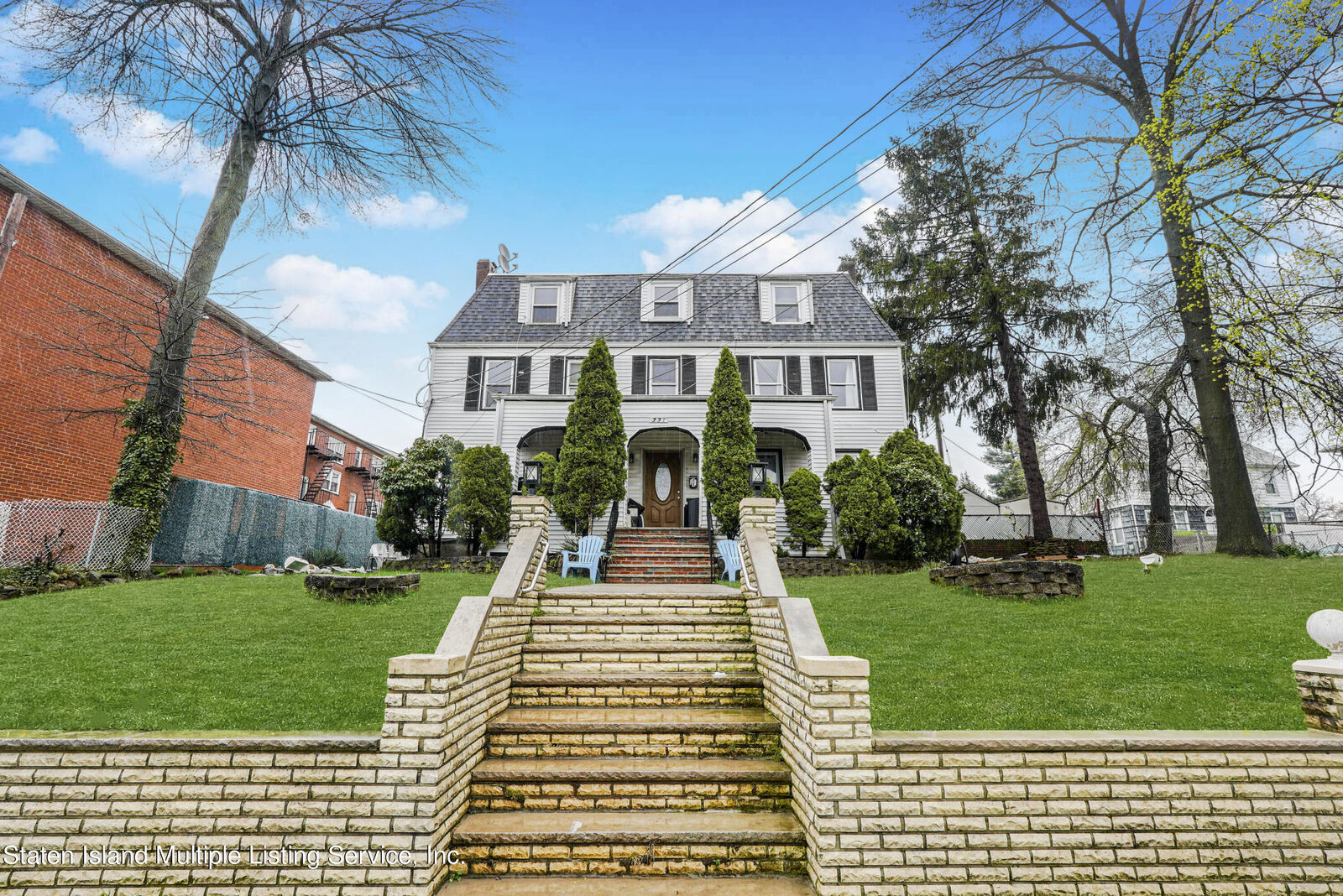 Property Photo:  331 Jewett Avenue  NY 10302 