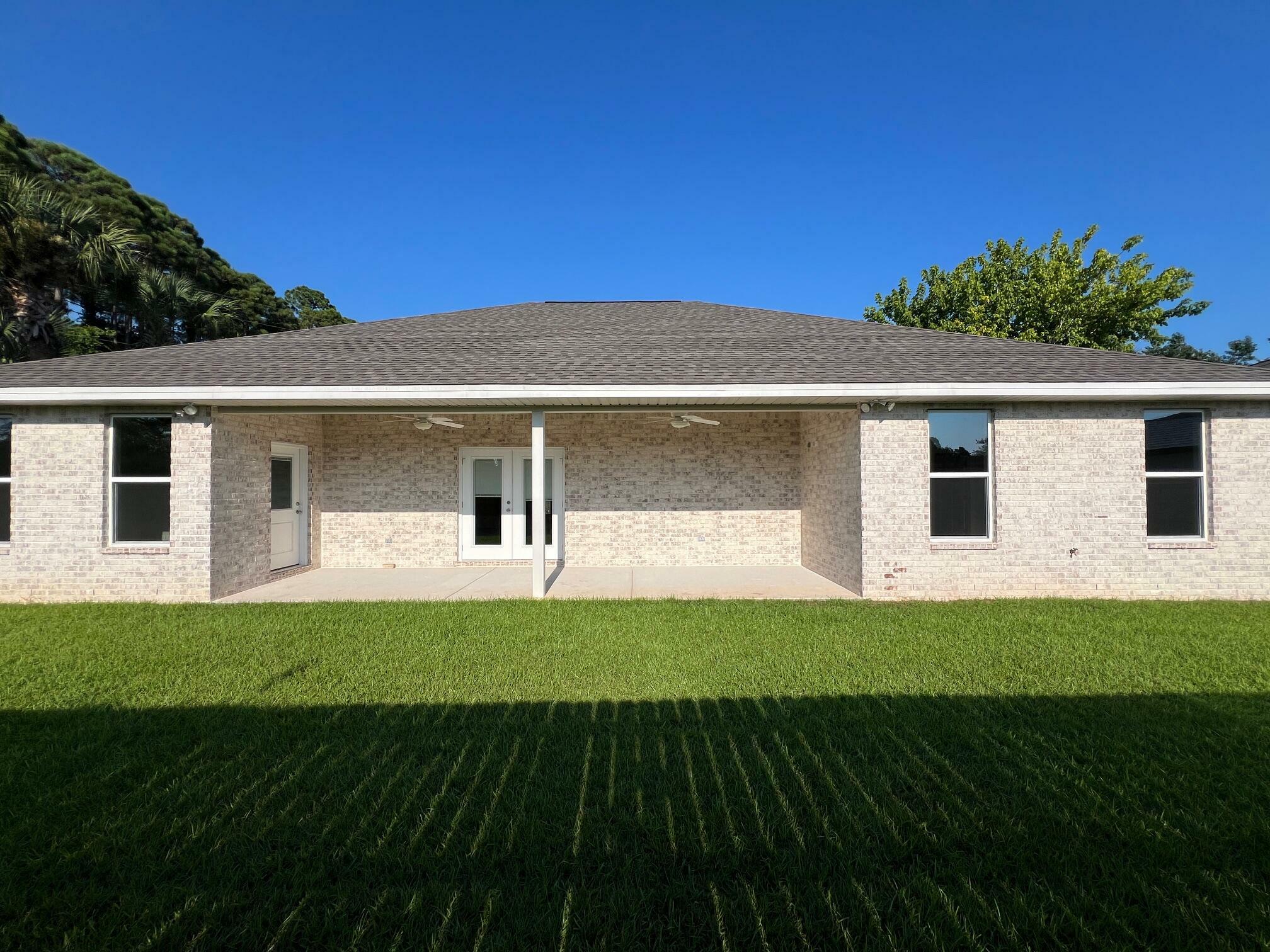 Property Photo:  100 Dolphin Road  FL 32569 