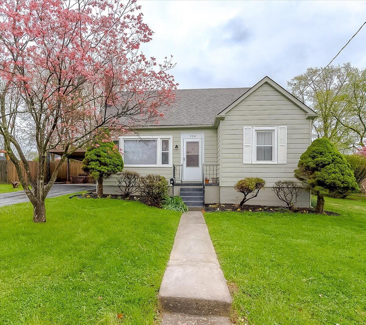 Property Photo: 223 Laffoon Drive KY 40601