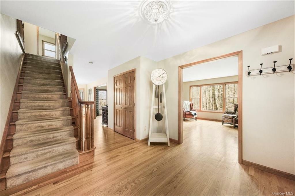 Property Photo:  47 Valley View Drive  NY 10918 