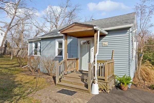 Property Photo:  64 Genesee Avenue  IL 60123 