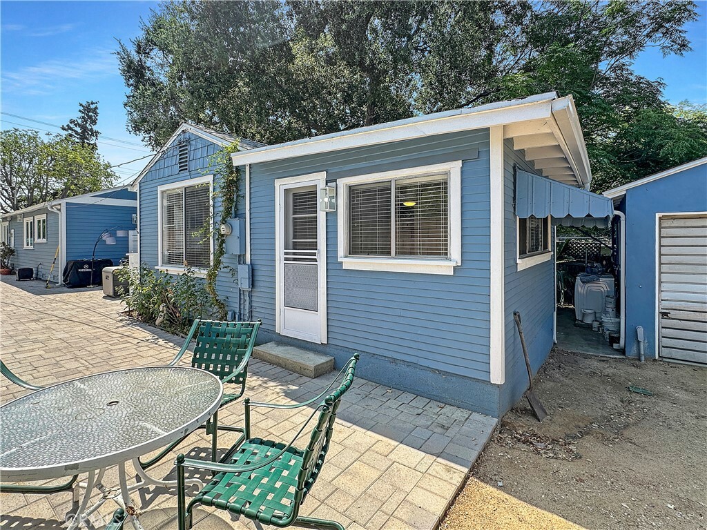 Property Photo:  77 N Lima Street  CA 91024 