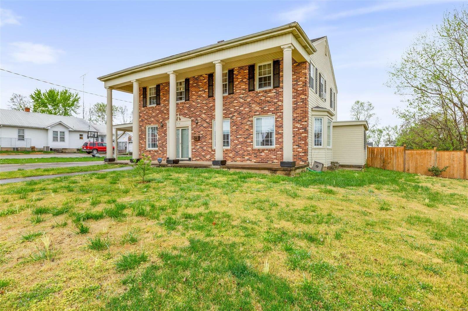 Property Photo:  404 Marshall Street  MO 63645 